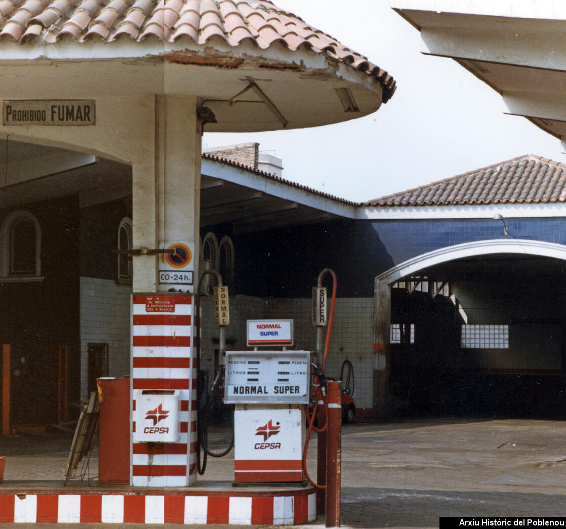 22304 Gasolinera Pere IV [1995]