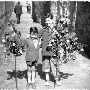 22970 Barraques rera cementiri 1957