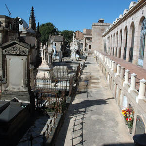 08746 Cementiri de l'est 2007
