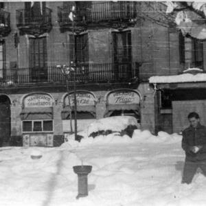 08928 La Rambla amb neu 1962