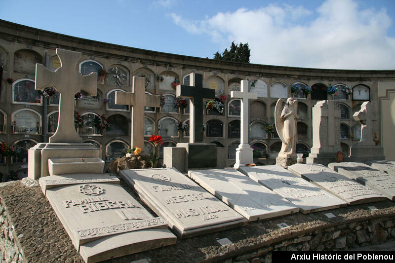 09129 Cementiri de l'est 2008